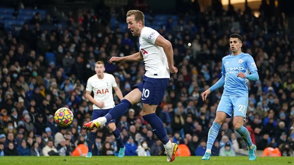 harry-kane-tottenham-van-ung-ho-antonio-conte-1