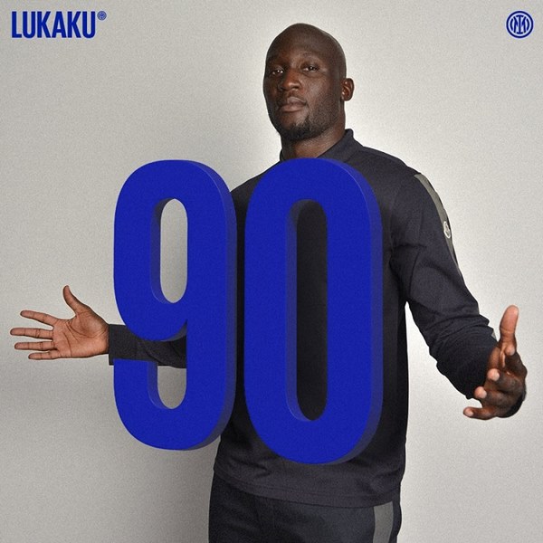 romelu-lukaku-tro-lai-inter-milan-voi-so-ao-ky-la