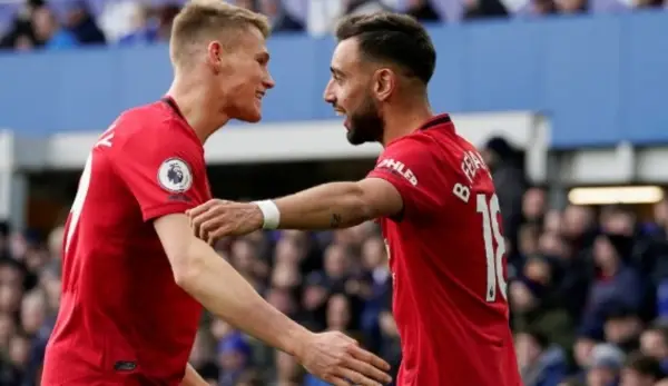 Man United đại loạn, Mc Tominay đánh nhau với Bruno Fernandes