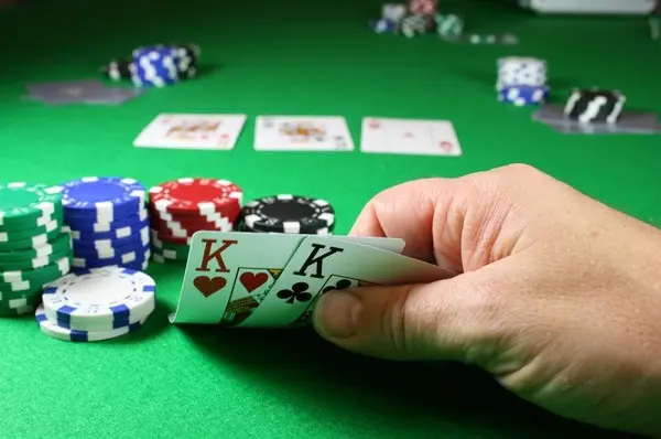 Hướng dẫn chơi Poker online tại sảnh casino 188BET