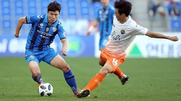 Soi kèo HOT Ulsan Hyundai vs Jeju SK, 12h00 ngày 903