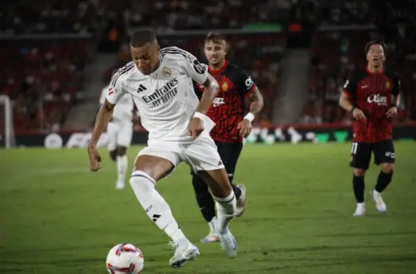 Tại sao Kylian Mbappe là cầu thủ quan trọng nhất của Real Madrid mùa này?