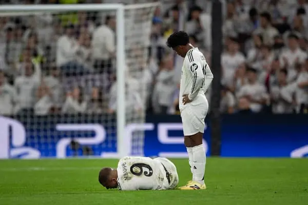Real Madrid của Alonso cho thấy vấn đề gì trước trận hòa Al Hilal?