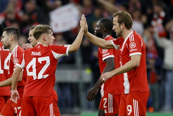 Harry Kane vượt qua kỷ lục gì của Cristiano Ronaldo?