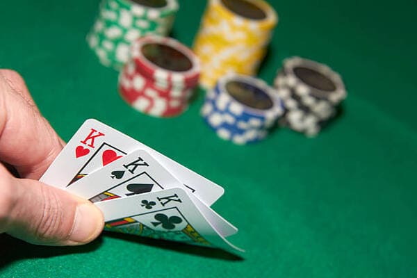 Triple Card Poker - hướng dẫn nhập môn cho người mới