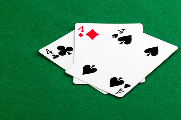 Triple Card Poker - hướng dẫn nhập môn cho người mới