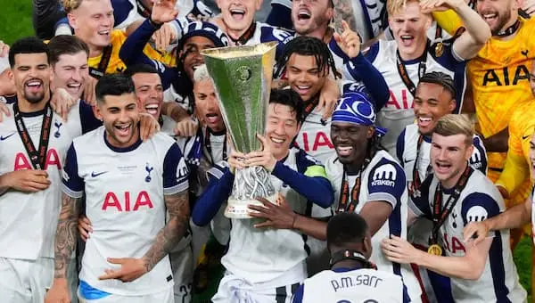 Vì sao mùa giải châu Âu 2024/25 lại kỳ lạ nhưng đầy hợp lý?