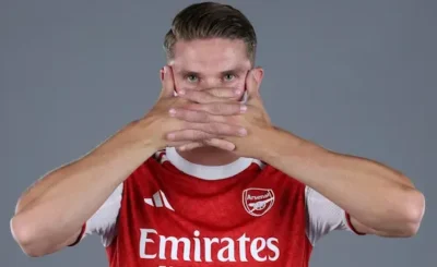 Tại sao Viktor Gyokeres lại chọn Arsenal thay vì MU?