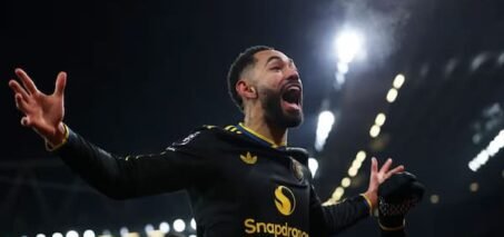 Cách Manchester United phá vỡ Emirates